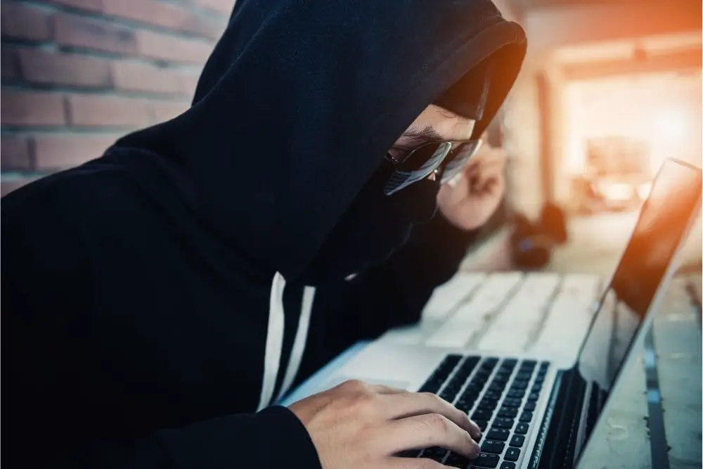 ¿Puede un civil tener matrícula?