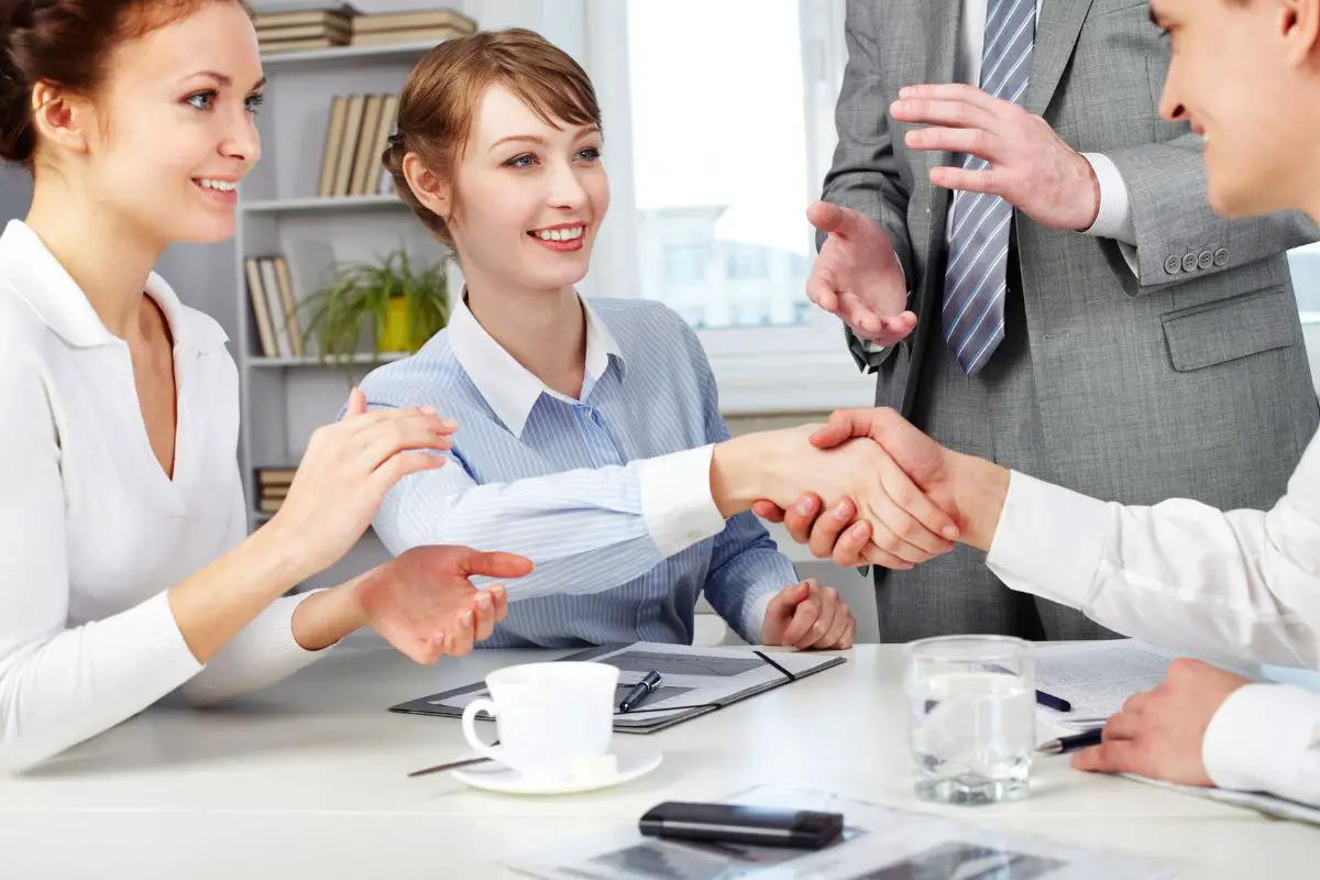 Cómo formar una LLC en Iowa