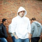 ¿Cómo puedo saber si alguien está en libertad condicional?