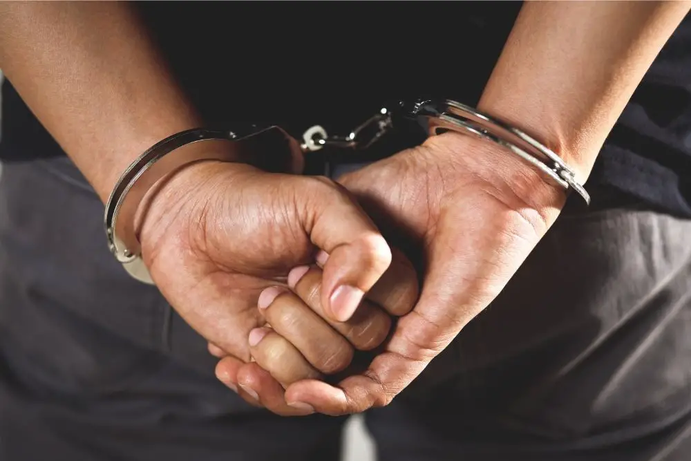 ¿Pueden los delincuentes salir del país? ¿Pueden los delincuentes salir del país?