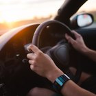 ¿Cuál es el toque de queda para conductores menores de 18 años en Texas?