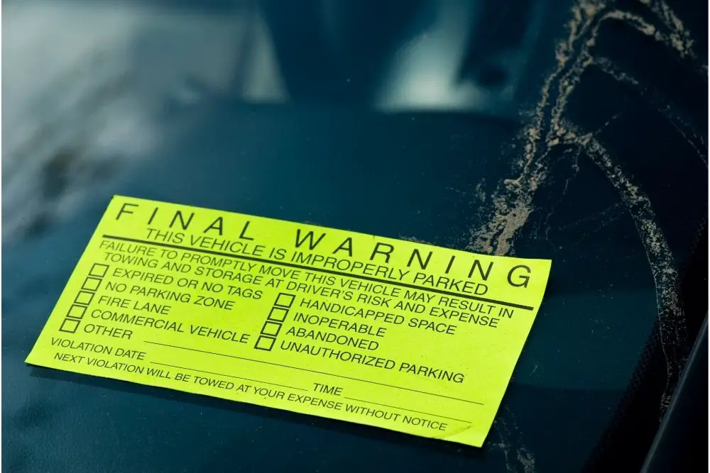 ¿Hay alguna advertencia en su expediente? ¿Hay alguna advertencia en su expediente?